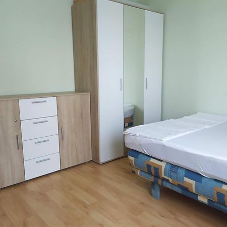 Hetedik Apartman Печ Экстерьер фото