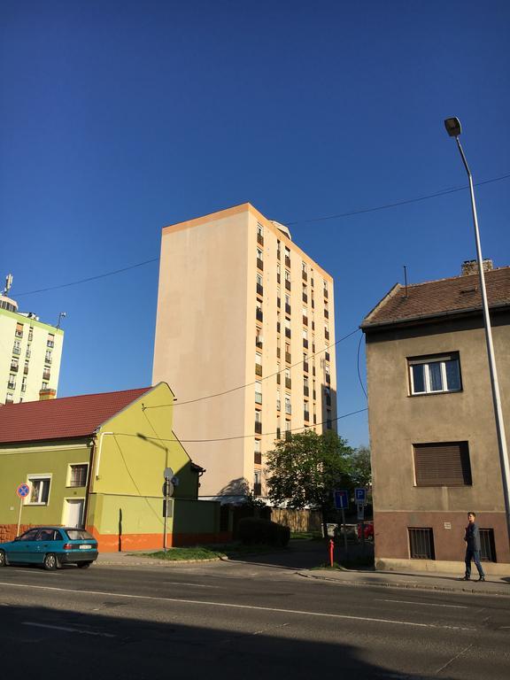 Hetedik Apartman Печ Экстерьер фото